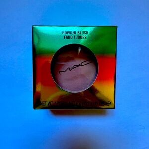 MAC Cosmetics LE Wash and Dry Blush in Crisp Whites